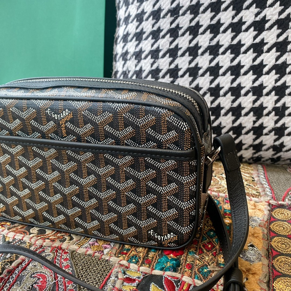 [고야드] Goyard - 고야드 카페르 카메라 크로스 백 Goyard Cap Vert Camera Crossbody Bag 23cm x 13cm x 8cm