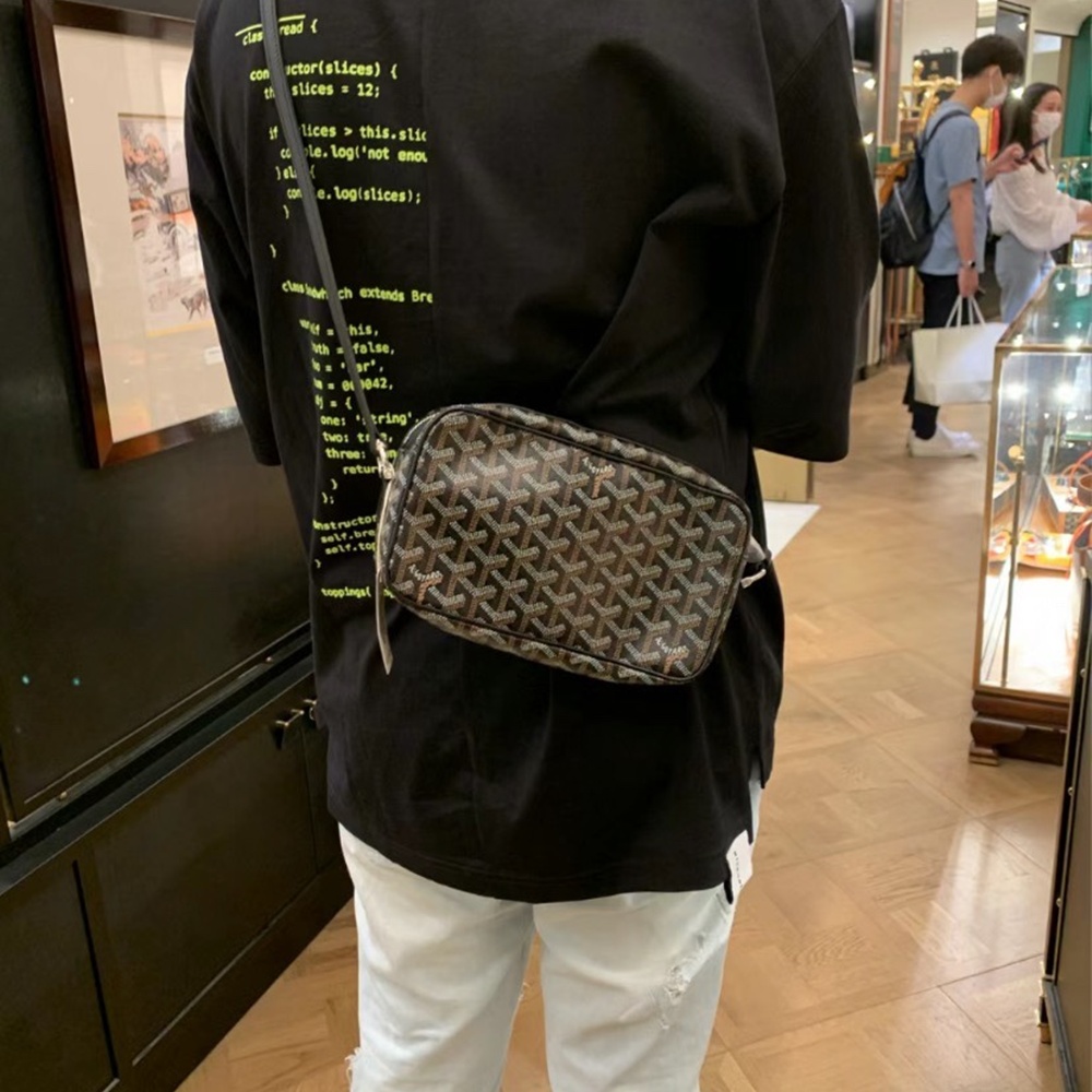 [고야드] Goyard - 고야드 카페르 카메라 크로스 백 Goyard Cap Vert Camera Crossbody Bag 23cm x 13cm x 8cm