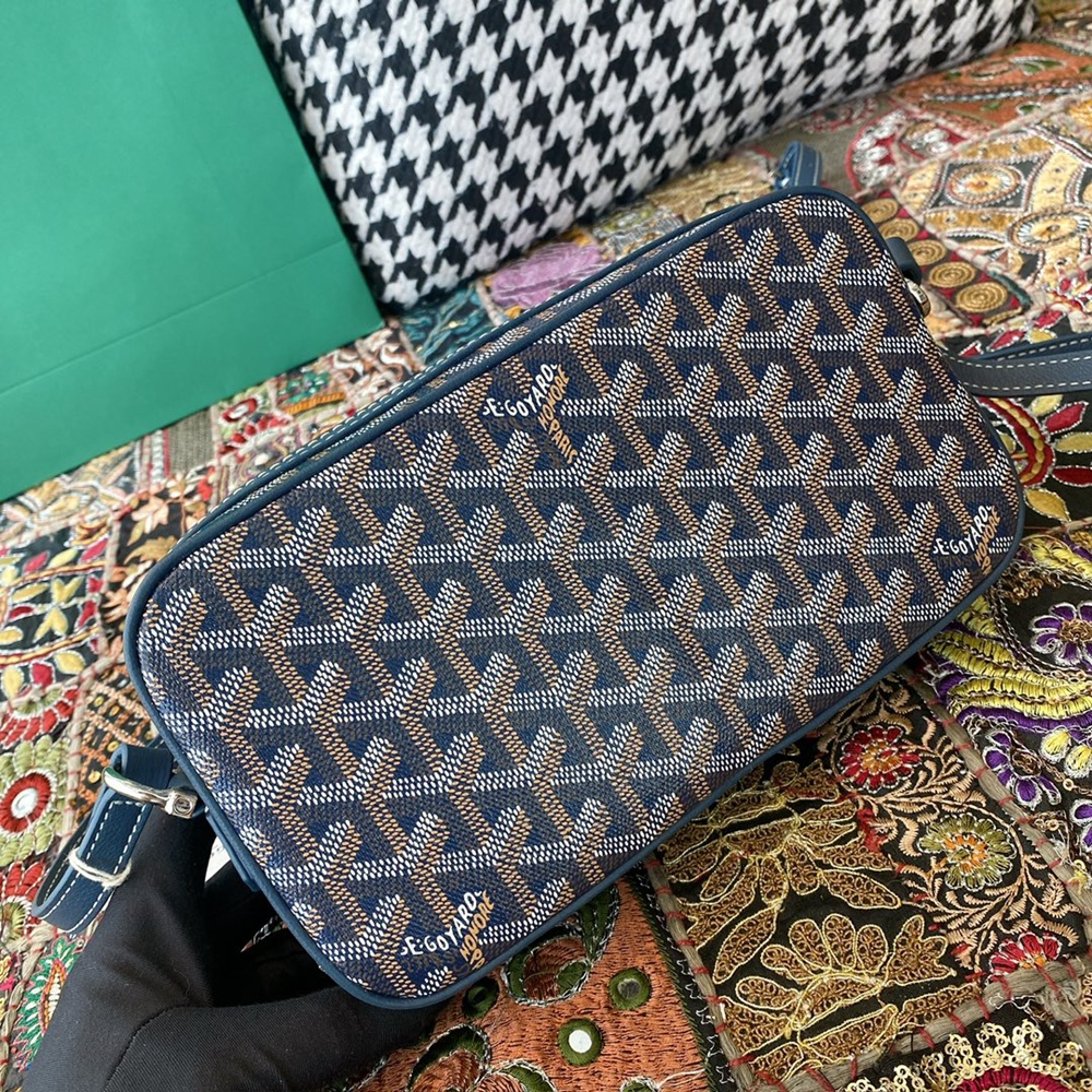 [고야드] Goyard - 고야드 카페르 카메라 크로스 백 Goyard Cap Vert Camera Crossbody Bag 23cm x 13cm x 8cm