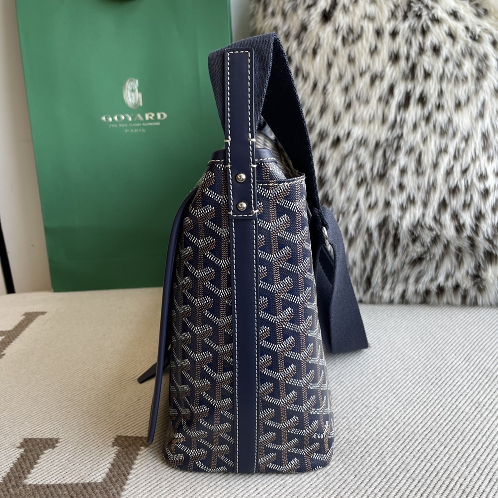 [고야드] Goyard - 고야드 카페티엔 메신저백 GOYARD Capetien Messenger Bag MM 39 cm x 26 cm x 13 cm