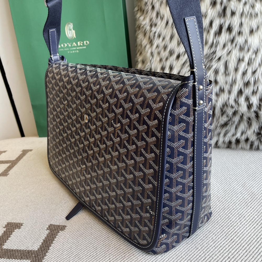 [고야드] Goyard - 고야드 카페티엔 메신저백 GOYARD Capetien Messenger Bag MM 39 cm x 26 cm x 13 cm