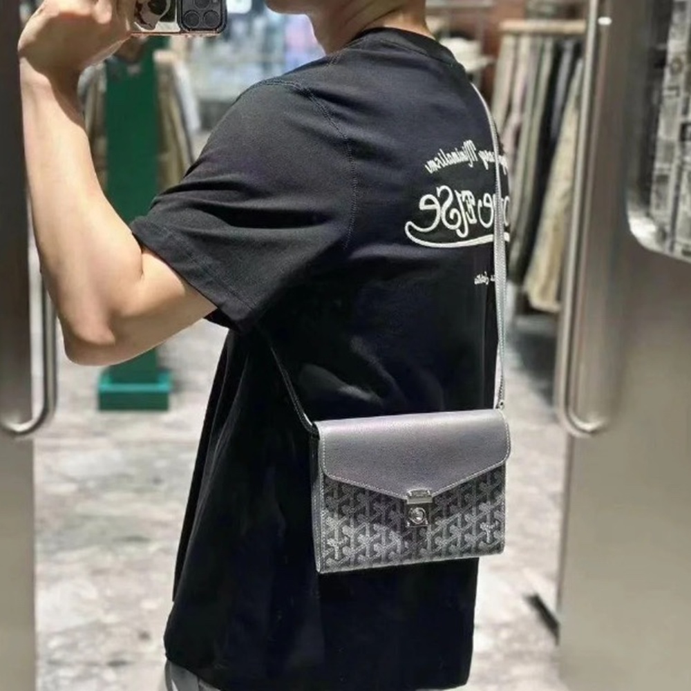 [고야드] Goyard - 고야드 시프르 파우치 지갑 Goyard Goyardine Chypre Wallet Pouch 21x4x16cm