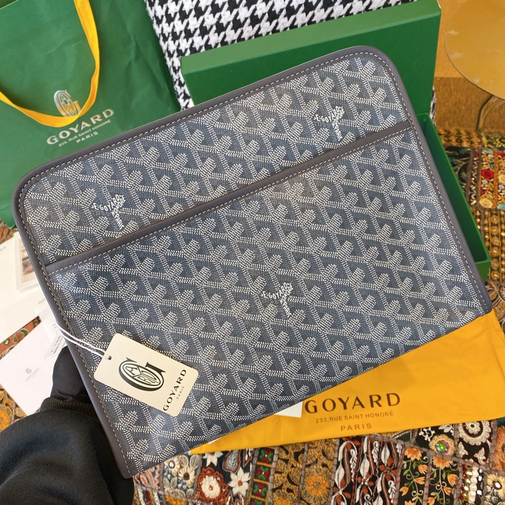 [고야드] Goyard - 고야드 클러치 쥬방스 Goyard Jouvence  MM 25 cm x 18 cm x 7 cm GM 30 x 23 x 7.5cm