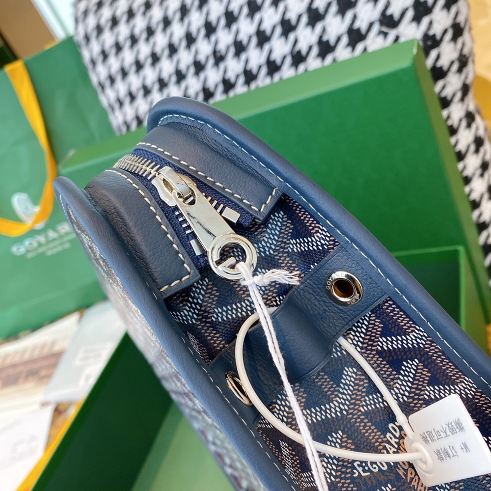 [고야드] Goyard - 고야드 클러치 쥬방스 Goyard Jouvence  MM 25 cm x 18 cm x 7 cm GM 30 x 23 x 7.5cm