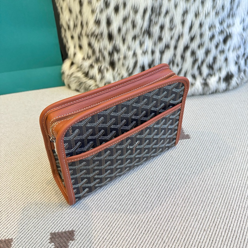 [고야드] Goyard - 고야드 클러치 쥬방스 미니 Goyard Jouvence mini 21cm x 16cm x 7cm