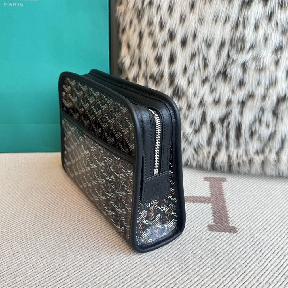 [고야드] Goyard - 고야드 클러치 쥬방스 미니 Goyard Jouvence mini 21cm x 16cm x 7cm