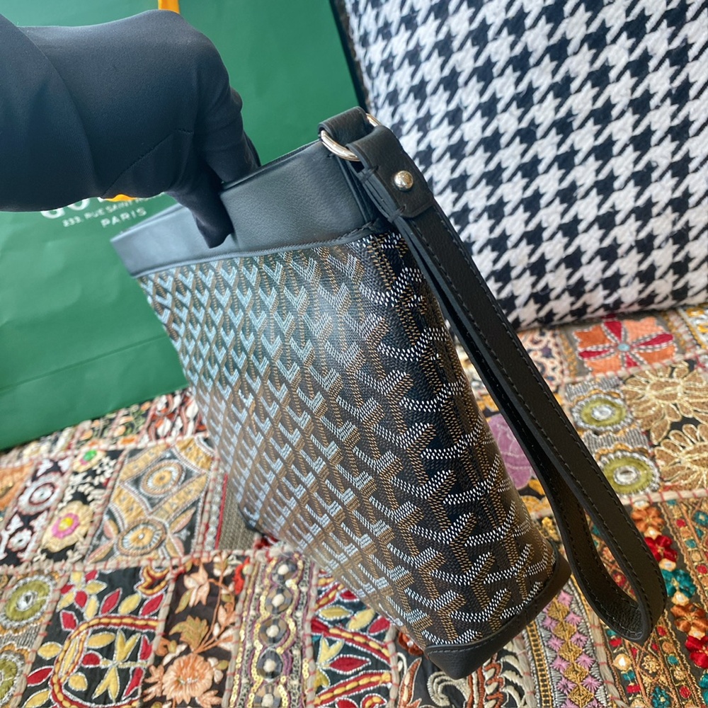 [고야드] Goyard - 고야드 클러치 포쉐트 콘티 Goyard Clutch Pouch CONTI 24cm x 6.5cm x 22cm