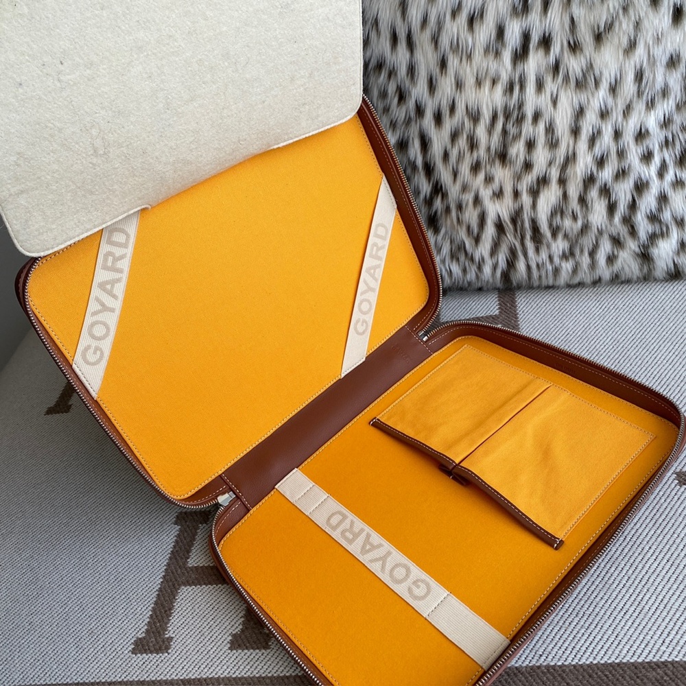 [고야드] Goyard - 고야드 유니버셜 콤파뇽 Universal Companion 4 cm x 24 cm x 34 cm