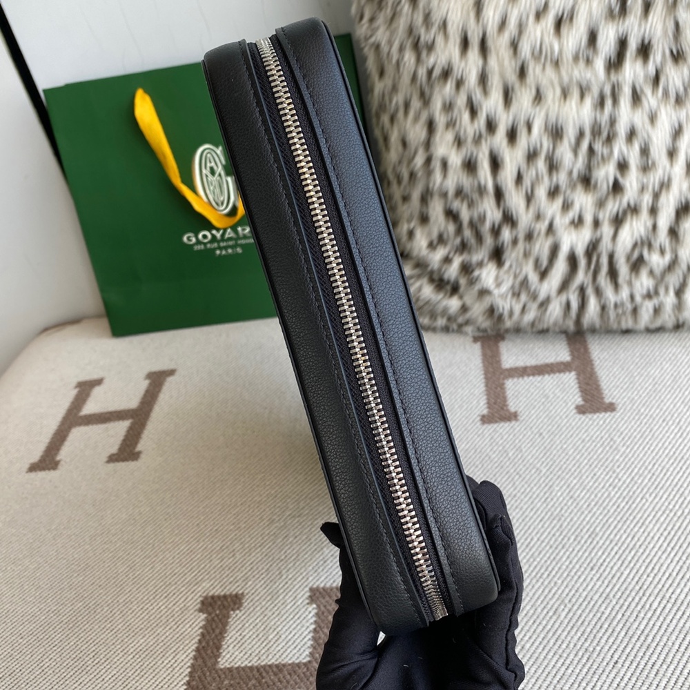 [고야드] Goyard - 고야드 유니버셜 콤파뇽 Universal Companion 4 cm x 24 cm x 34 cm