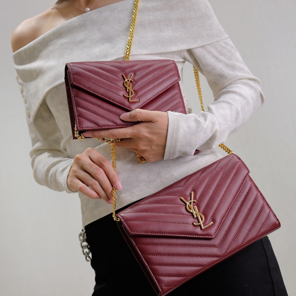 [생로랑] 377828 SAINT LAURENT 생로랑 모노그램 마틀라세 체인 숄더백 22.5x14x4cm