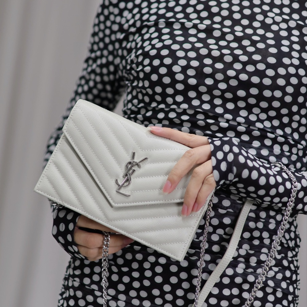 [생로랑] 377828 SAINT LAURENT 생로랑 모노그램 마틀라세 체인 숄더백 22.5x14x4cm