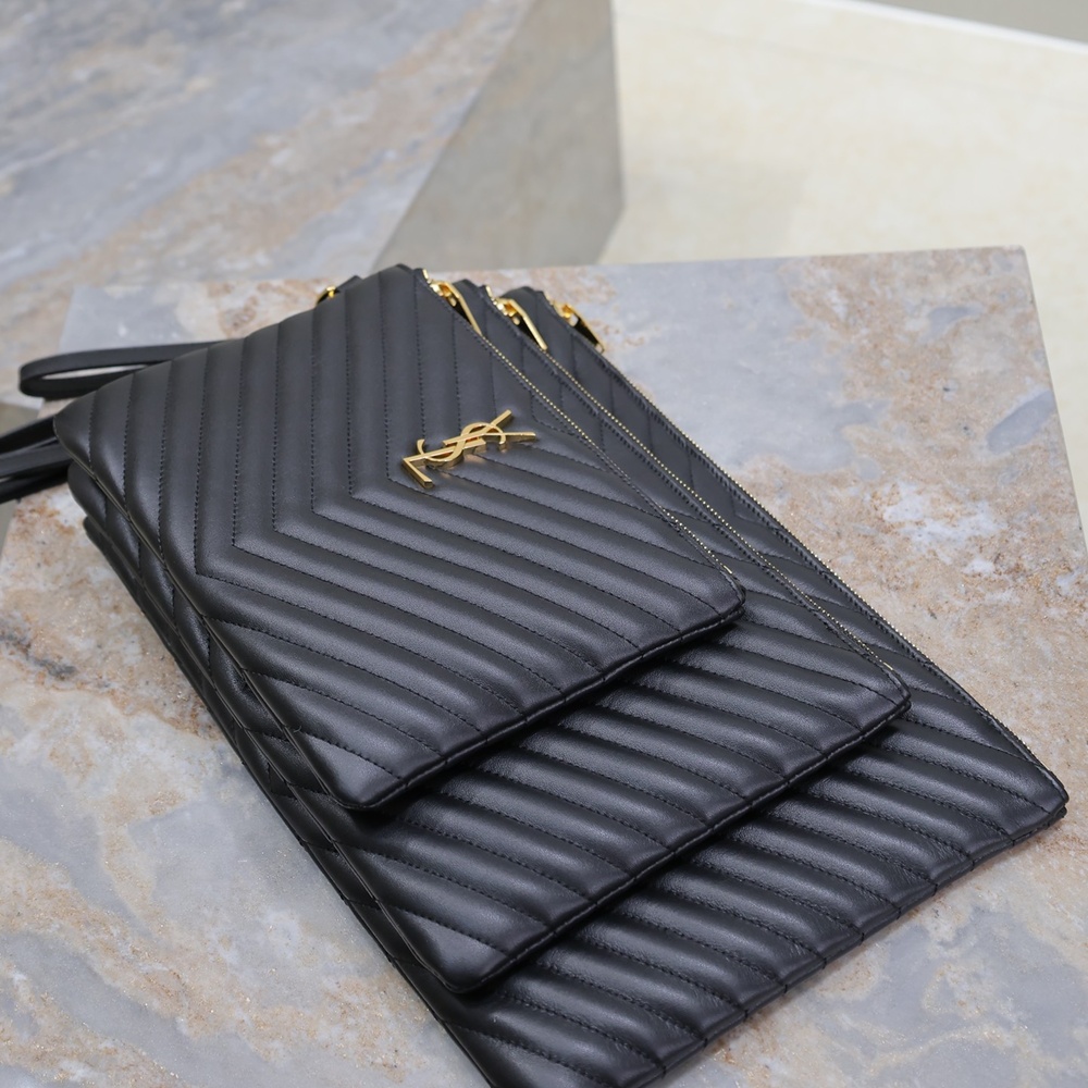 [생로랑] 379039 SAINT LAURENT 생로랑 모노그램 마틀라세 클러치백 24×17.5×1.5cm 30cm 36cm