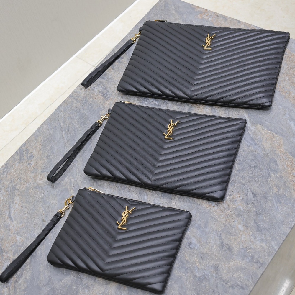 [생로랑] 379039 SAINT LAURENT 생로랑 모노그램 마틀라세 클러치백 24×17.5×1.5cm 30cm 36cm