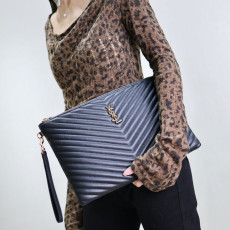 [생로랑] 379039 SAINT LAURENT 생로랑 모노그램 마틀라세 클러치백 24×17.5×1.5cm 30cm 36cm