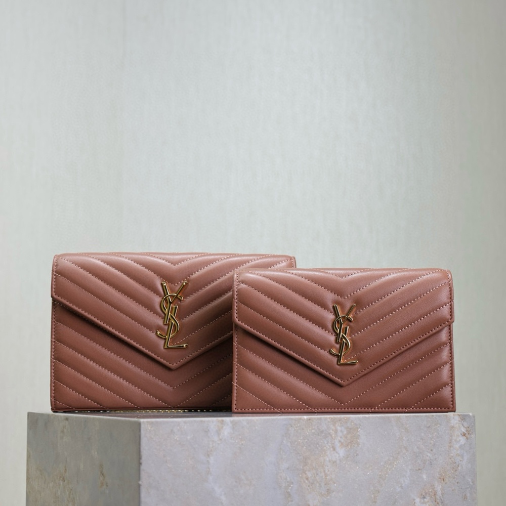 [생로랑] 379039 SAINT LAURENT 생로랑 모노그램 마틀라세 클러치백 24×17.5×1.5cm 30cm 36cm