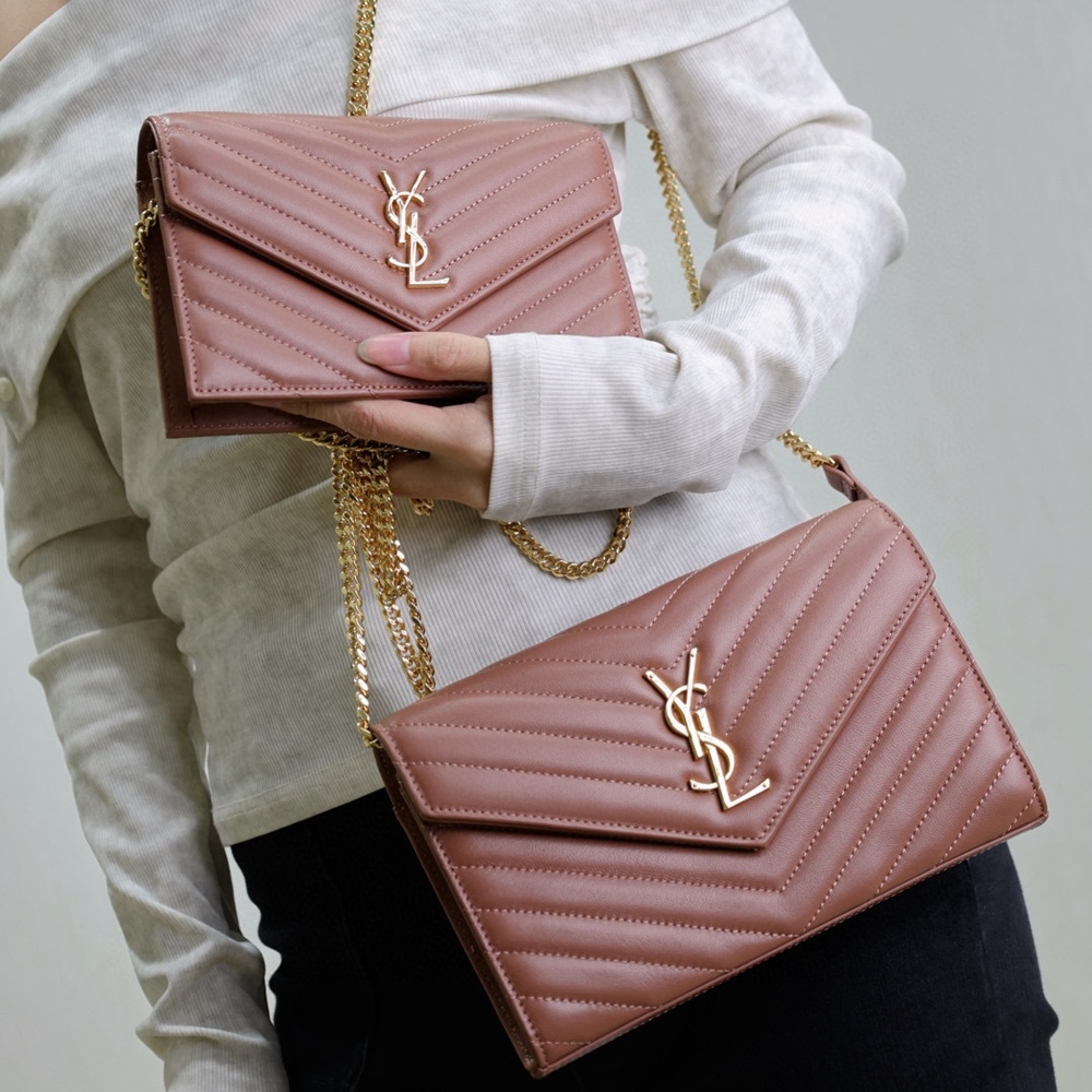 [생로랑] 379039 SAINT LAURENT 생로랑 모노그램 마틀라세 클러치백 24×17.5×1.5cm 30cm 36cm