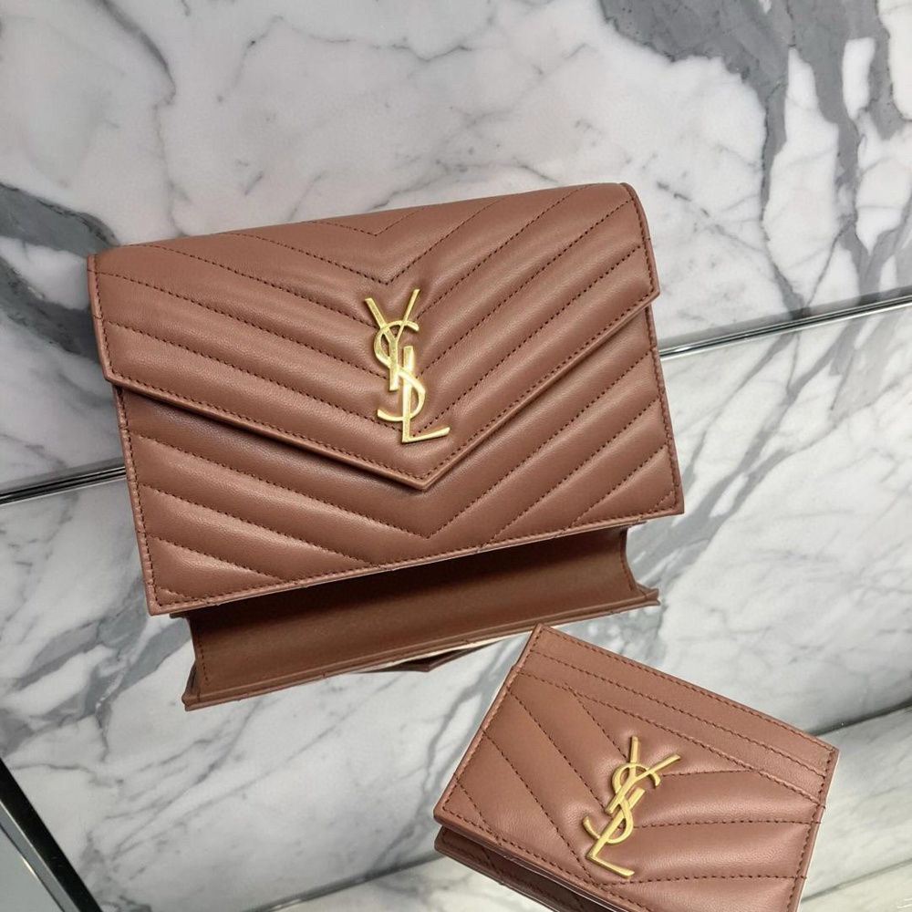 [생로랑] 379039 SAINT LAURENT 생로랑 모노그램 마틀라세 클러치백 24×17.5×1.5cm 30cm 36cm