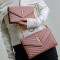 [생로랑] 379039 SAINT LAURENT 생로랑 모노그램 마틀라세 클러치백 24×17.5×1.5cm 30cm 36cm