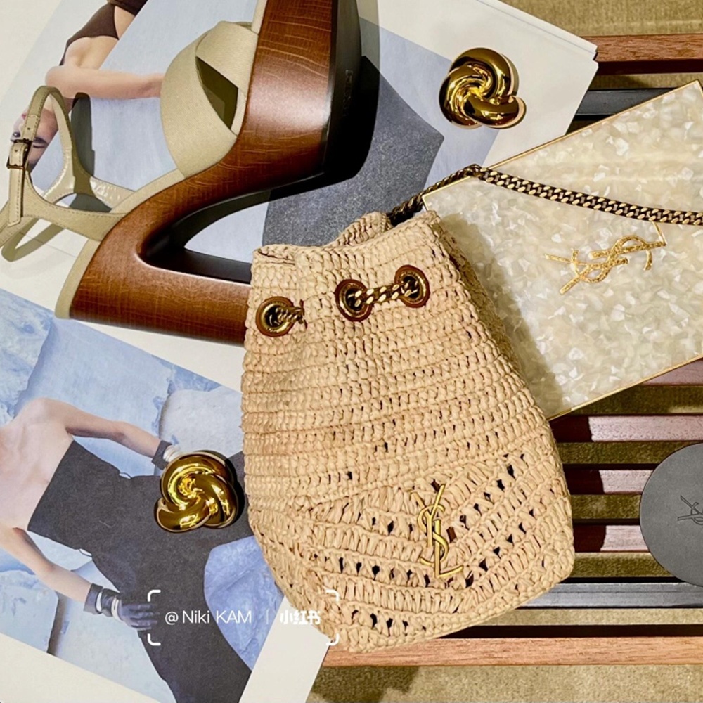 [생로랑] 631052 SAINT LAURENT 생로랑 마틀라세 버킷백 19x13x13cm