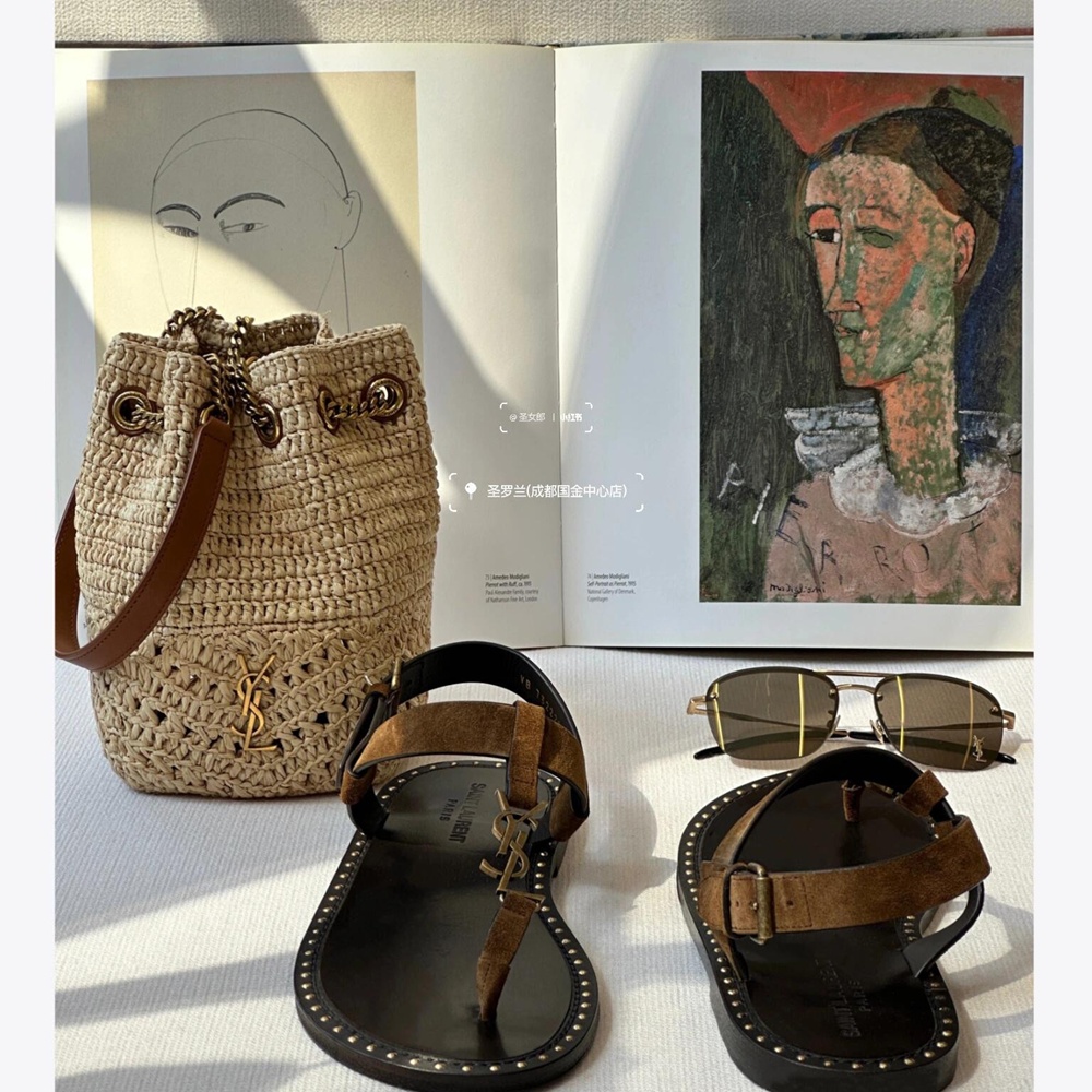 [생로랑] 631052 SAINT LAURENT 생로랑 마틀라세 버킷백 19x13x13cm