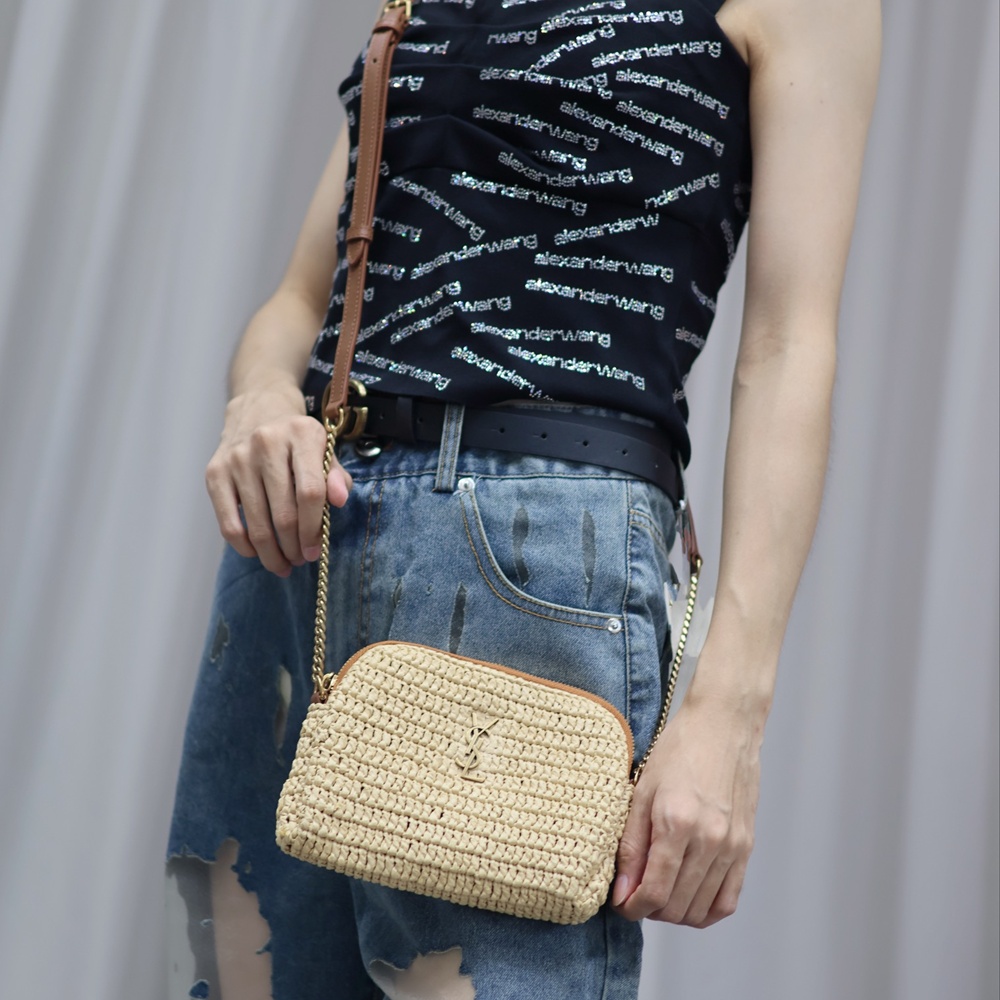 [생로랑] 733667 SAINT LAURENT 생로랑 가비 퀼팅 크로스백 19x3x3cm