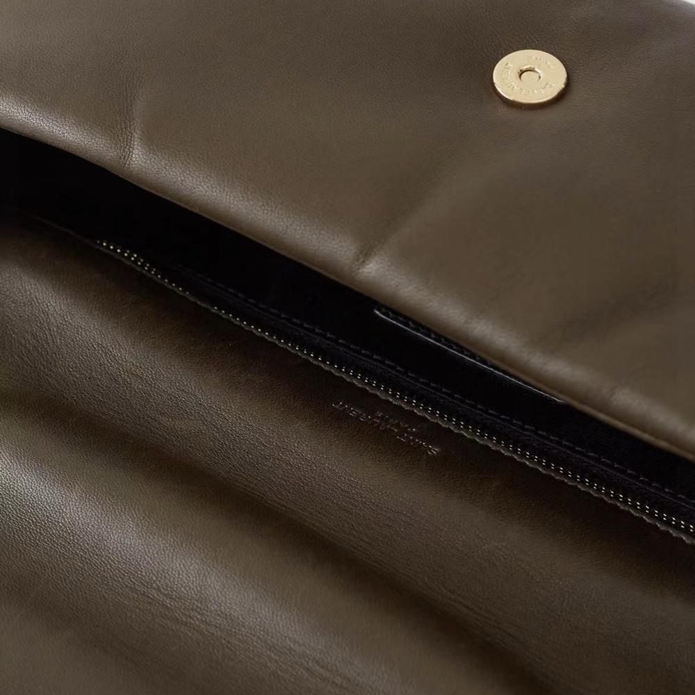 [생로랑] 734153 SAINT LAURENT 생로랑 칼립소 자카드 숄더백 26×14×7cm