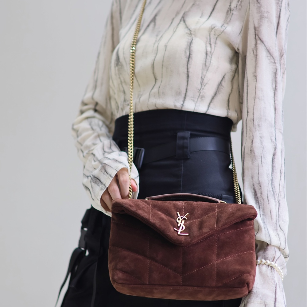 [생로랑] 759337 577476 SAINT LAURENT 생로랑 루루 푸퍼  숄더백 23×15.5×8.5cm 29x17x11cm