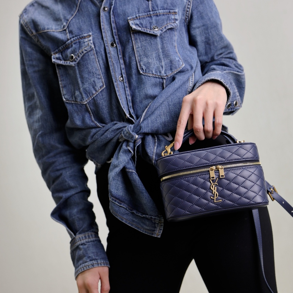 [생로랑] 766731 SAINT LAURENT 생로랑 Gaby 숄더 백 18x11x6cm