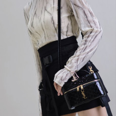 [생로랑] 766731 SAINT LAURENT 생로랑 Gaby 숄더 백 18x11x6cm