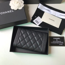 [샤넬] Chanel-캐비어 보이 플랩 중지갑