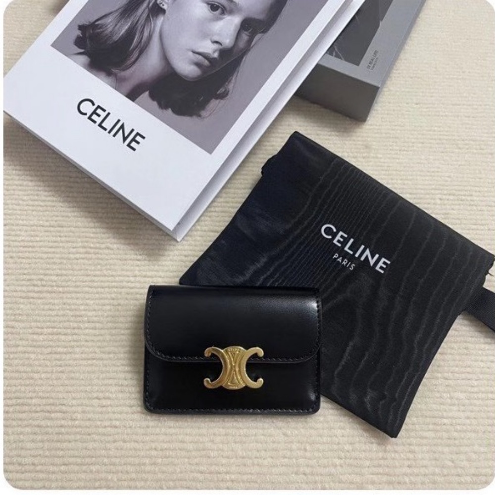 [셀린느] Celine-플랩 트리옹프 카드 지갑