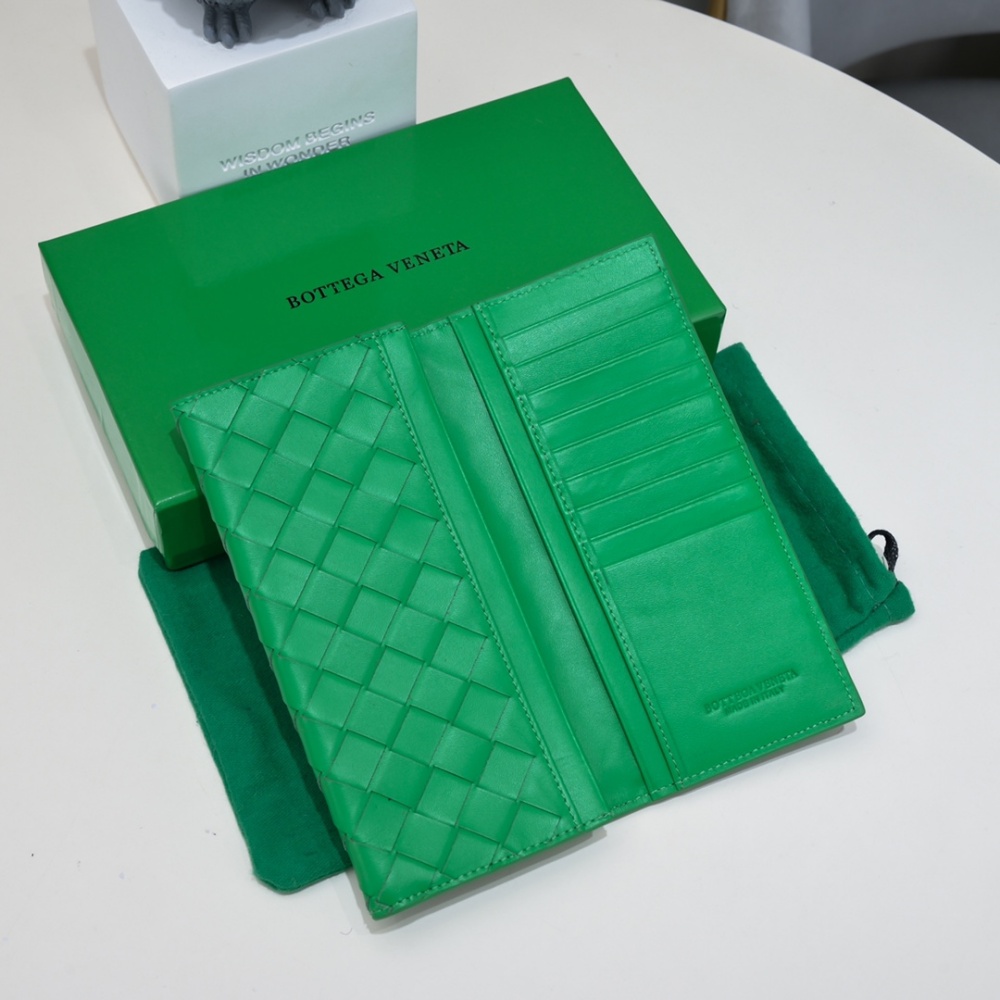 [보테가베네타]BOTTEGA VENATA- 장지갑 (일반 소가죽)