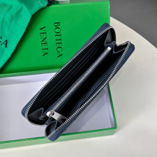 [보테가베네타]BOTTEGA VENATA- 인트레치아토 지퍼-어라운드 지갑 그레