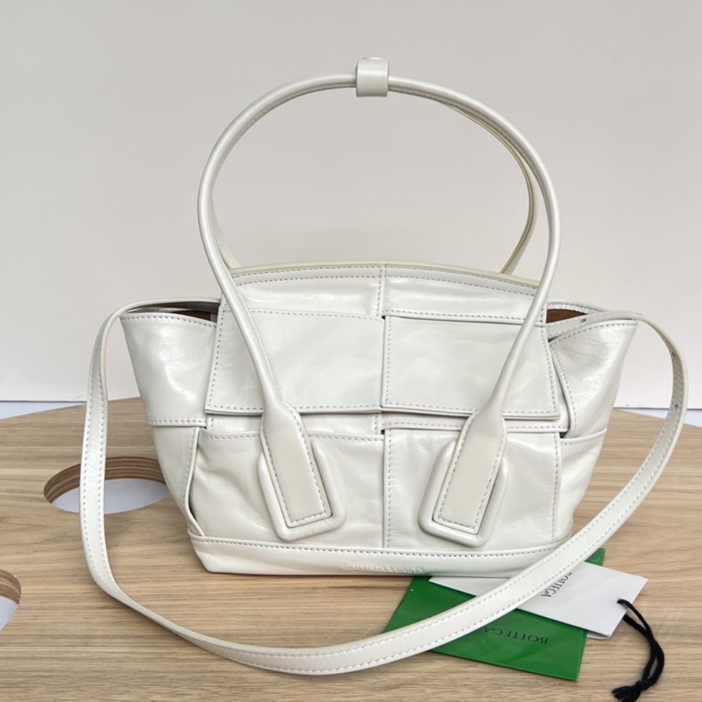 [보테가베네타] BOTTEGA VENETA 아르코백