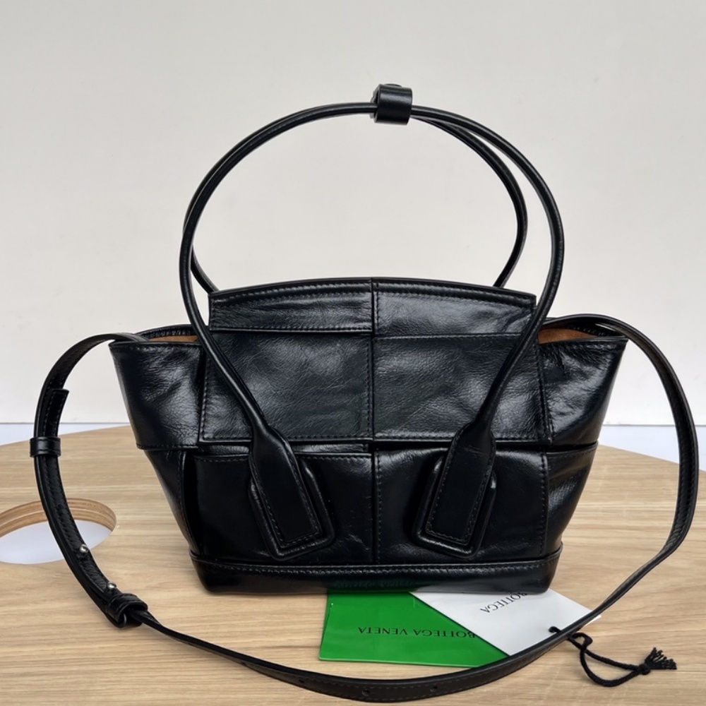 [보테가베네타] BOTTEGA VENETA 아르코백