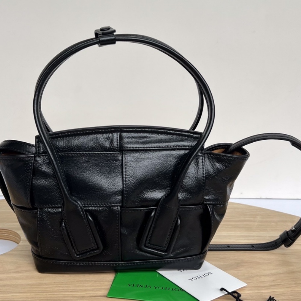 [보테가베네타] BOTTEGA VENETA 아르코백