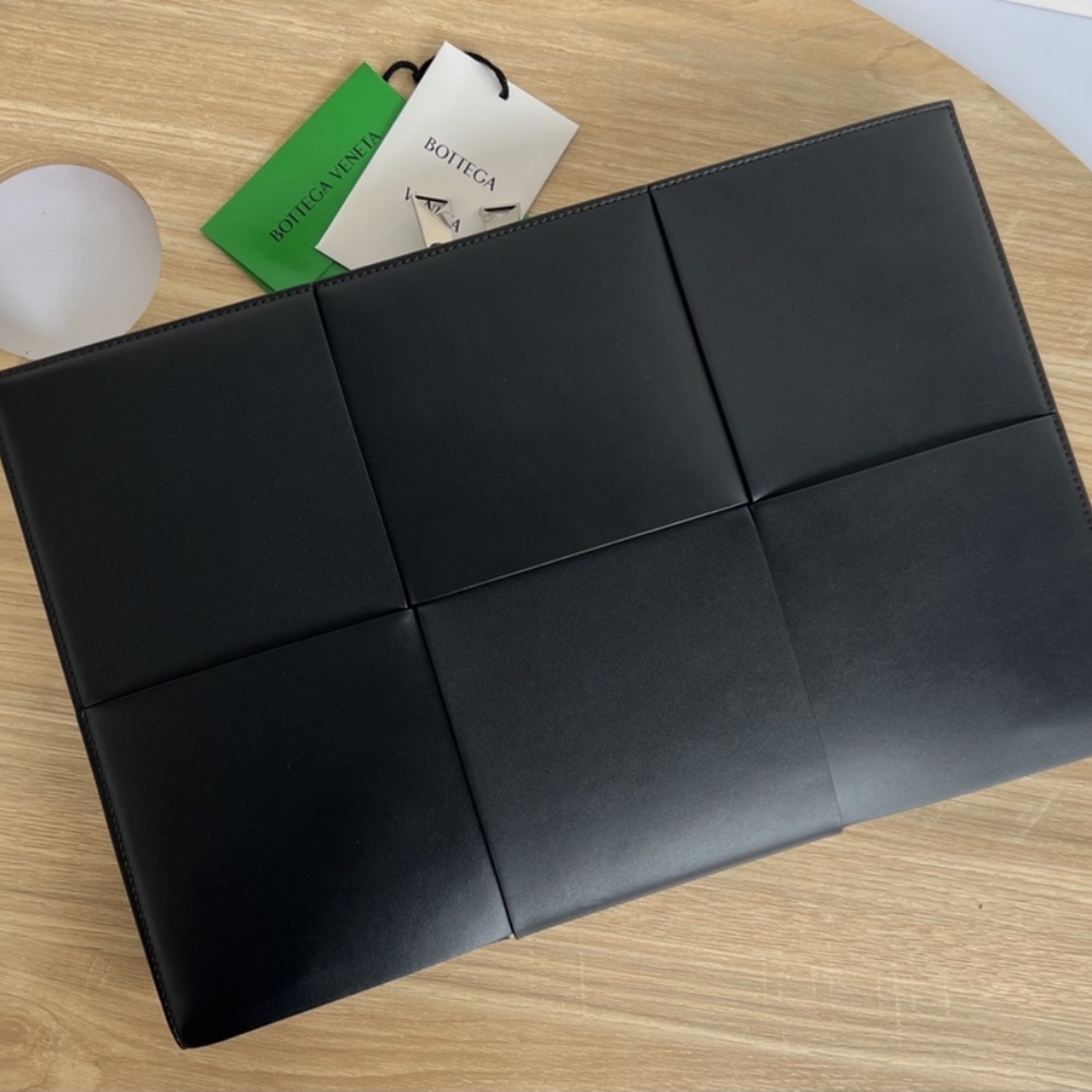 [보테가베네타] BOTTEGA VENETA 아르코클러치