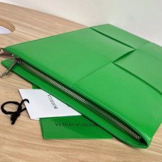 보테가베네타 아르코클러치