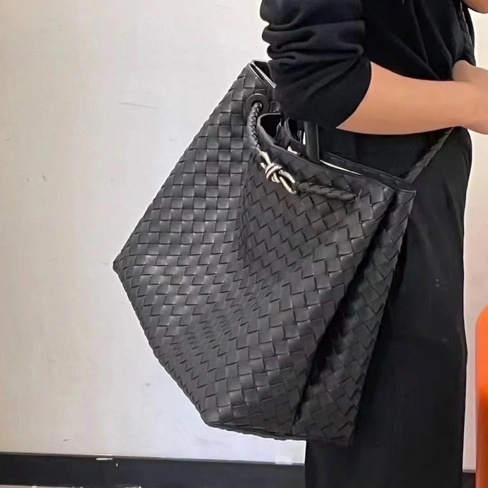 [보테가베네타] BOTTEGA VENETA 안디아모라지