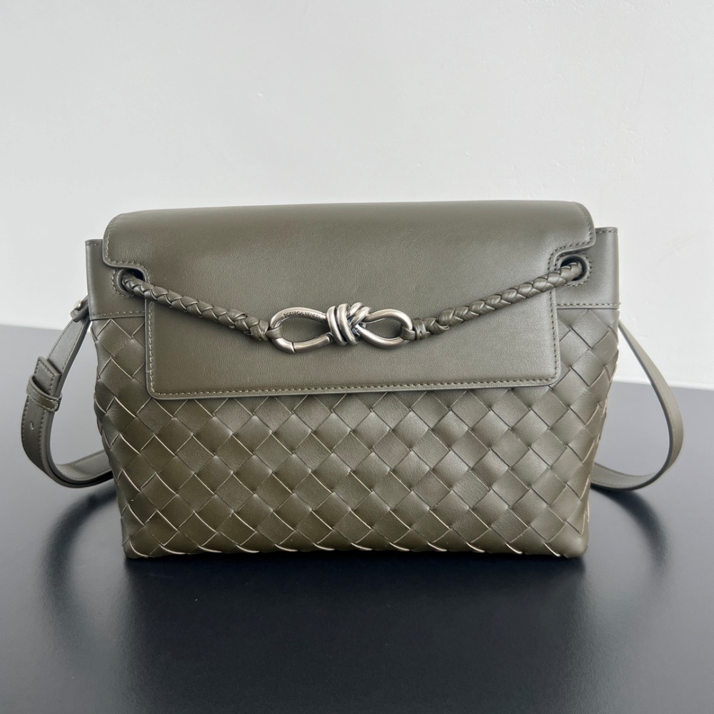 [보테가베네타] BOTTEGA VENETA 스몰안디아모메신저백