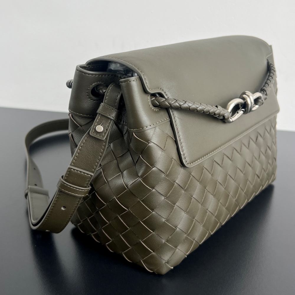 [보테가베네타] BOTTEGA VENETA 스몰안디아모메신저백