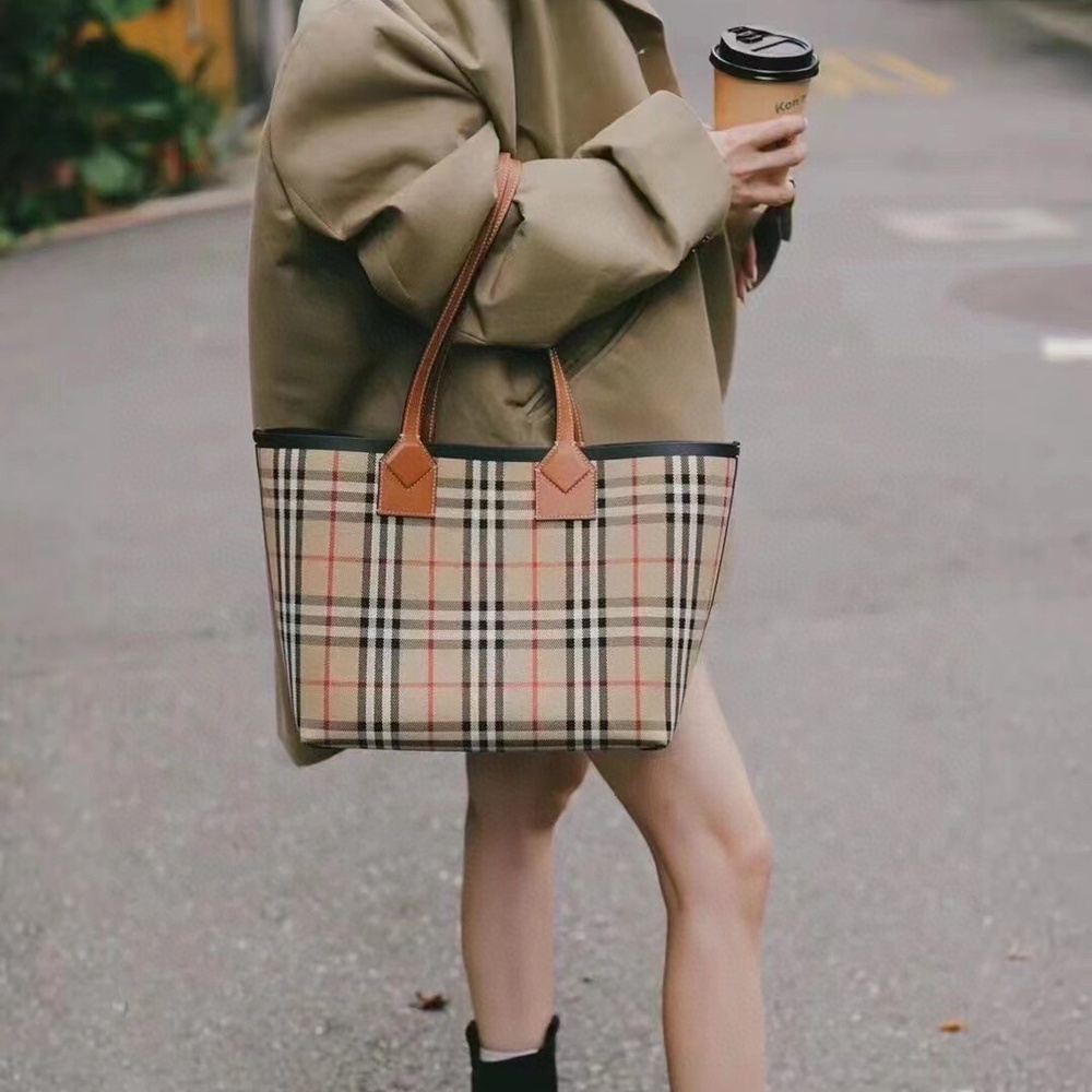 [버버리] 121160 Burberry Bag 버버리 런던 토트백 35x11x27cm 51.3x18.5x29cm