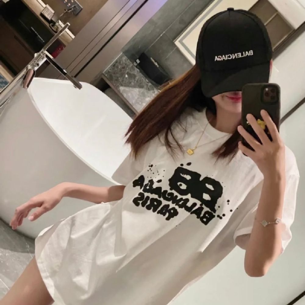 [발렌시아가] BALENCIAGA 더블 B 그래피티 프린트 티셔츠