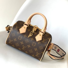 [루이비통] LOUIS VUITTON-스피디 반둘리에