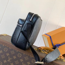 [루이비통] LOUIS VUITTON-아웃도어 메신저 모노그램