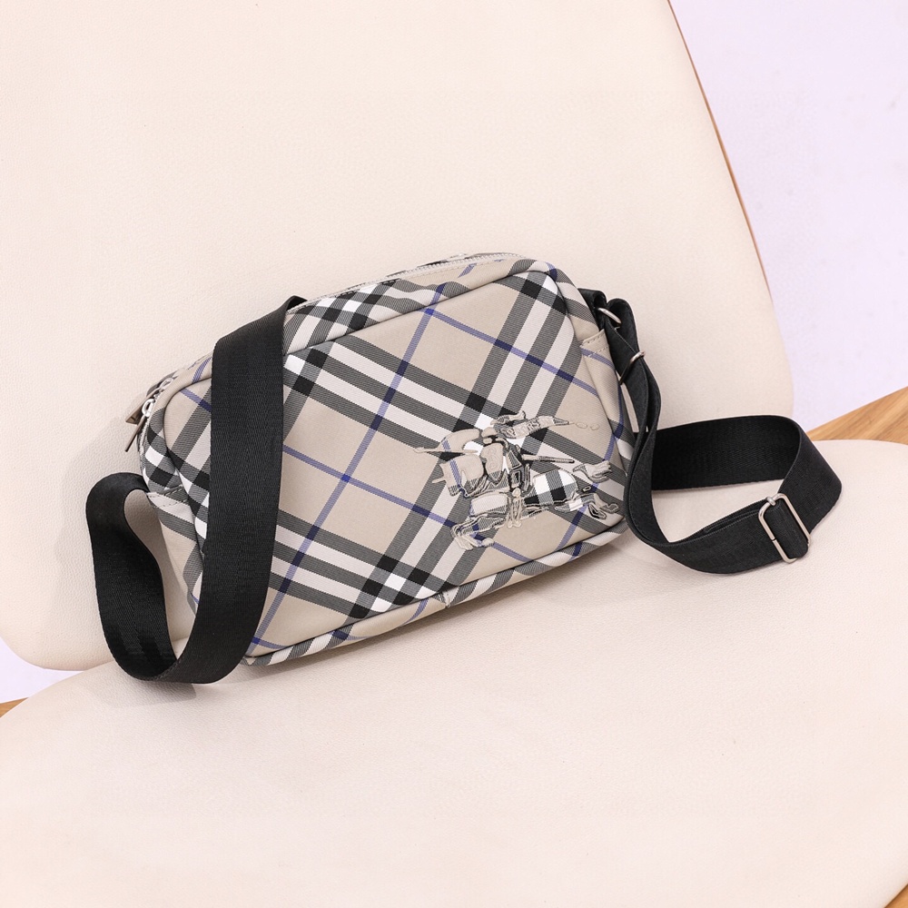 [버버리] Burberry Bag 버버리 버버리 빈티지 체크 카메라백 25X12X18cm 33X11X18cm