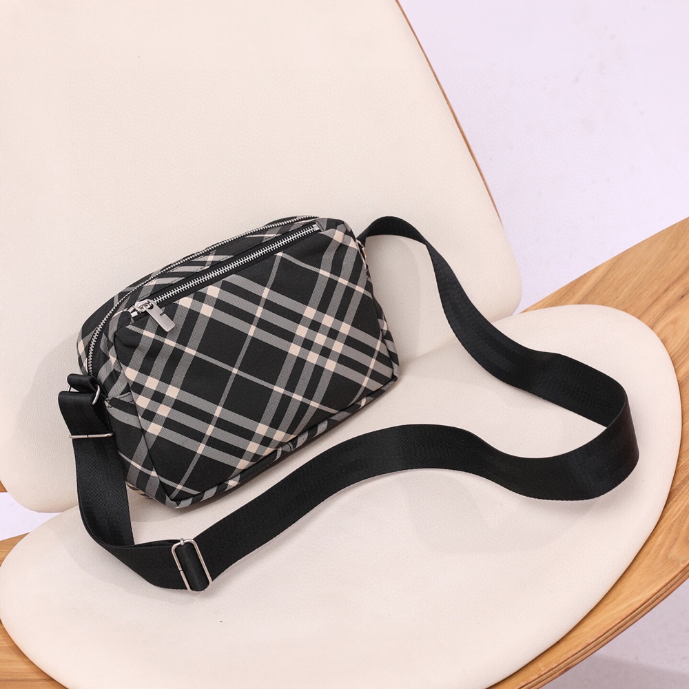 [버버리] Burberry Bag 버버리 버버리 빈티지 체크 카메라백 25X12X18cm 33X11X18cm
