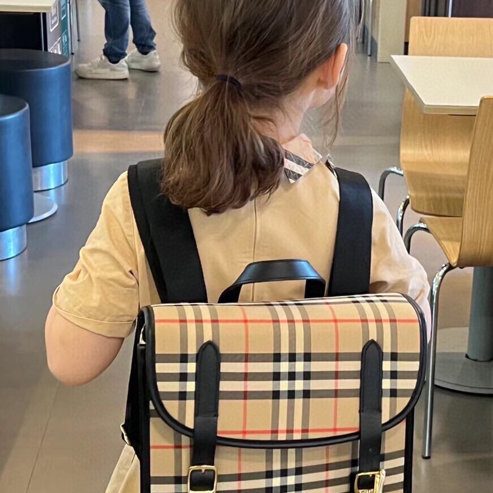 [버버리] Burberry Bag 버버리 빈티지 ECONYL 체크 백팩 26x9x30cm