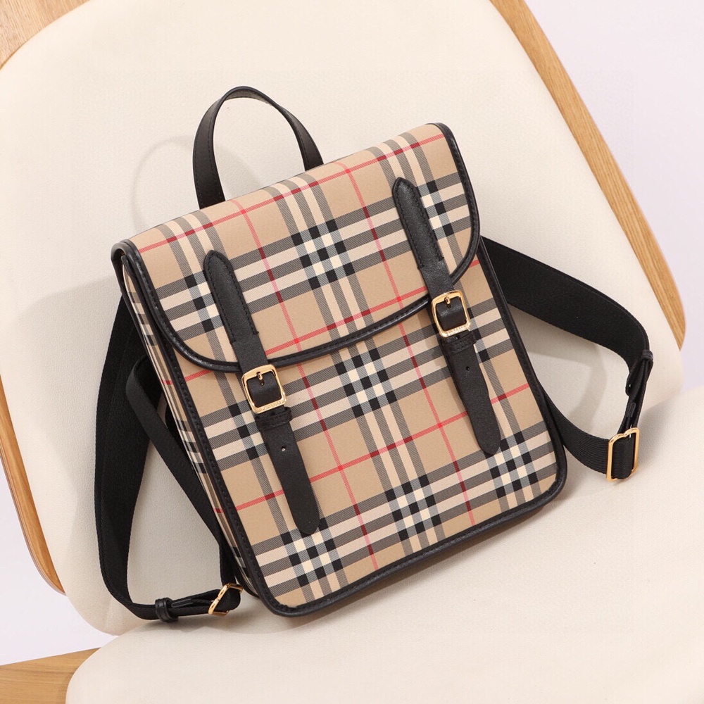 [버버리] Burberry Bag 버버리 빈티지 ECONYL 체크 백팩 26x9x30cm