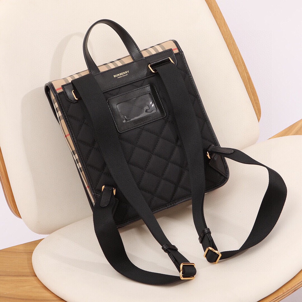 [버버리] Burberry Bag 버버리 빈티지 ECONYL 체크 백팩 26x9x30cm